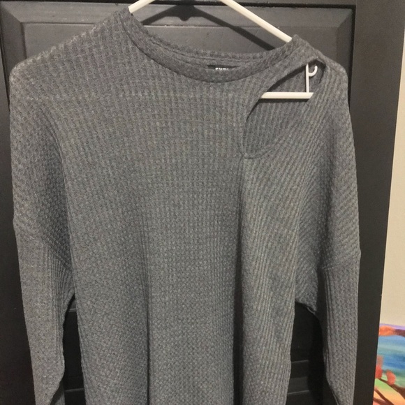 GRAY EXPRESS SWEATER - Picture 2 of 5